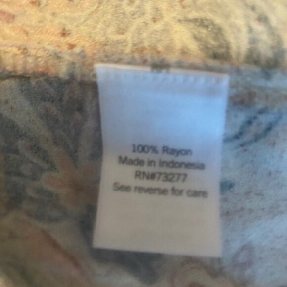 SO Floral Faux Wrap V-neck dress, size XXL - Picture 5 of 5